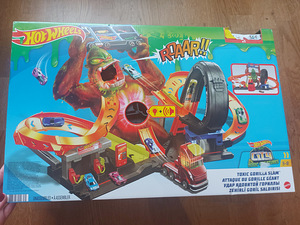 Autorada Mattel Hot Wheels City Gorilla Slam + 5 autod kaasa (1 foto / 3)