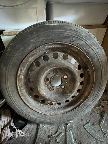 Запасное колесо BMW e34 (фото #1)