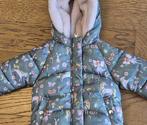 Красивая зимняя курточка на девочку 9-12 месяцев