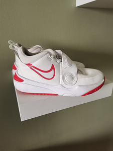 Nike кроссовки, 37,5 размер.