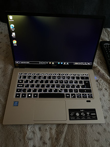 Ноутбук Acer Swift 1 (1 фото из 3)