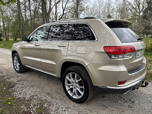 Jeep Grand Cherokee Summit (5 foto / 7)