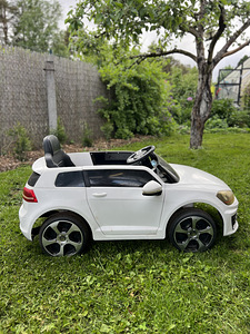 Volkswagen Golf Laste elektriauto (4 foto / 7)