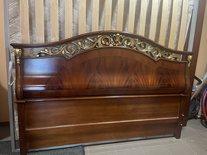 Krovat s matrasom, Italija,naturalnoe derevo 180/200 (2 foto / 7)