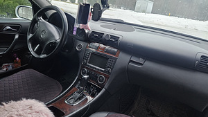 MERCEDES-BENZ C 200 CDI (3 foto / 7)