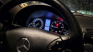 MERCEDES-BENZ C 200 CDI (4 foto / 7)