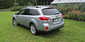 Subaru Outback 2013 D, 2.0, 110kw (3 foto / 8)