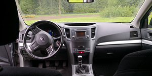 Subaru Outback 2013 D, 2.0, 110kw (6 foto / 8)
