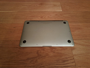 Macbook air 2010 sülearvuti (3 foto / 5)