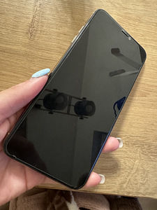 iPhone XS max heas korras, garantii (1 foto / 3)