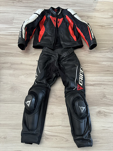 Dainese motovarustuse müük (3 foto / 4)