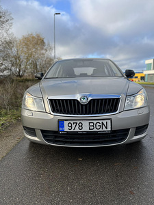 Škoda Octavia 1.2 (3 foto / 5)