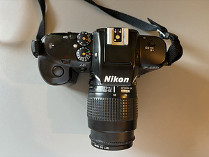 Nikon F-401X ja Nikon SPEEDLIGHT SB-20 (4 foto / 8)