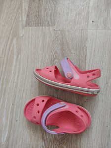 Сандалии crocs c 8 (1 фото из 2)