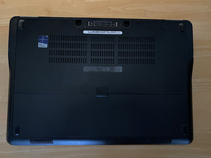 Dell latitude 7450 (i7-5600/8GB/256GB/GT840M) uus aku! (5 foto / 6)