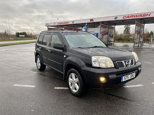 Nissan X-trail (2 foto / 8)