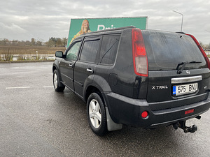 Nissan X-trail (4 foto / 8)