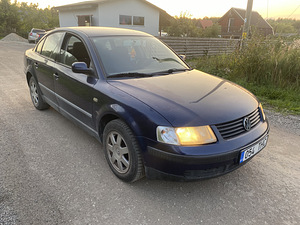 Volkswagen Passat (1 foto / 6)