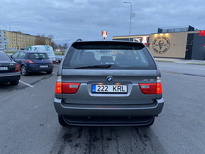 BMW X5 (6 foto / 8)