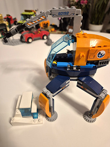 Lego 60192 (2 фото из 2)