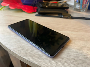 Samsung Galaxy A72 (2 foto / 3)