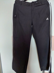 Uued Adidas Õhukesed püksid 42-44 (4 foto / 4)