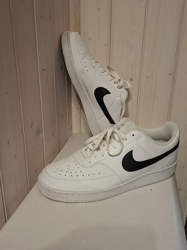 Кроссовки Nike