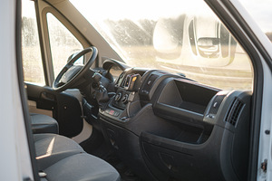 Kaubik Peugeot Boxer 2.2 TDI 81kW (7 foto / 15)