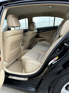 Lexus GS 300 (9 foto / 13)