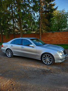 Mercedes- benz E350 (4 foto / 10)