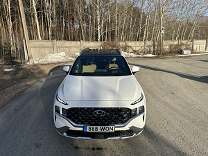 Hyundai Santa Fe Calligraphy 4WD 8DCT 2.2 CRDI (2 foto / 15)
