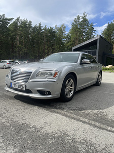 Lancia Thema (3 foto / 10)
