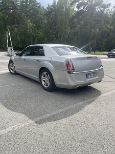 Lancia Thema (4 foto / 10)