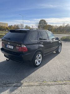 BMW x5 (3 фото из 9)