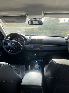 BMW x5 (5 фото из 9)