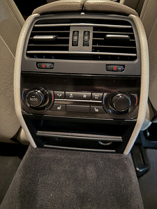 BMW 740d (12 фото из 15)