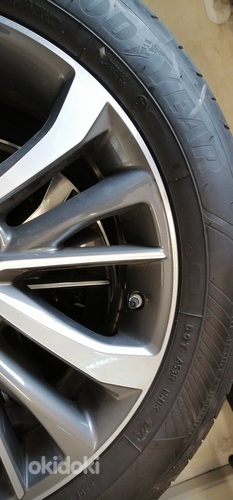 17"Toyota литые диски+шины Goodyear Efficient Grip Performan (фото #9)