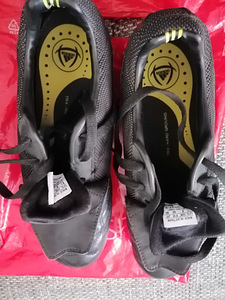 Putsad Adidas(42), Nike(42,5) (3 foto / 6)
