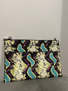 Сумка Zara (3 фото из 3)