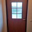 Шпонированная входная дверь в дом (фото #1)