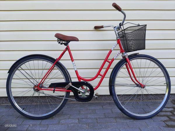 Олдскульный женский велосипед с 28 ободами (фото #1)