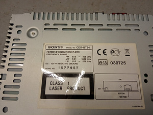 Sony CDX-GT24 autoraadio (3 foto / 3)