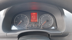 VW Caddy Maxi (9 foto / 14)