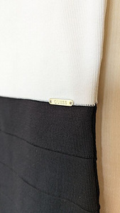 Guess kleit XS (2 foto / 3)
