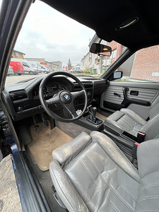 BMW 318i Touring E30 (7 foto / 9)
