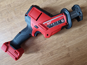 Milwaukee Fuel M18 FHZ Akupiiksaag (2 foto / 3)