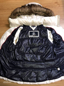 Tommy Hilfiger korralik sulevest (3 foto / 3)