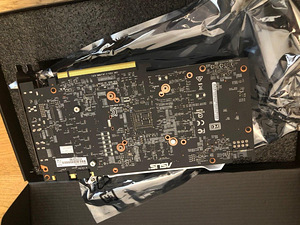 ASUS DUAL GTX 1070 (3 foto / 3)
