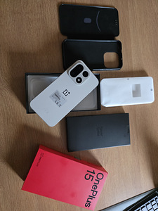 OnePlus 15, 16/512 Gb, sand storm (1 foto / 6)