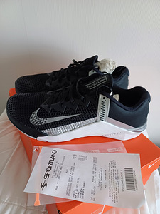 Tossud NIKE Metcon 6 (2 foto / 3)